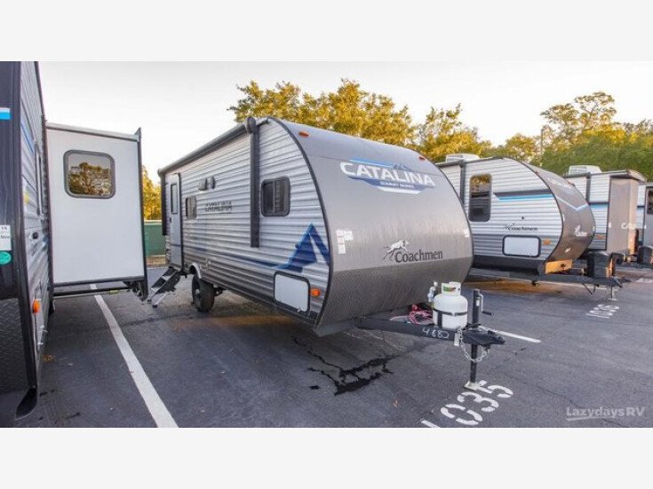Thumbnail Photo undefined for New 2023 Coachmen Catalina